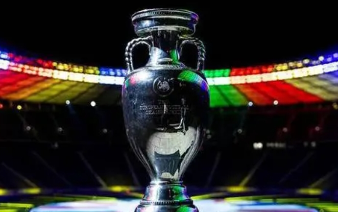 欧洲杯小组赛最佳第三名多少支球队能够晋级淘汰赛？