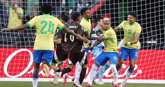 美洲杯赛果：巴西4-1巴拉圭，帕奎塔助力巴西豪取首胜！